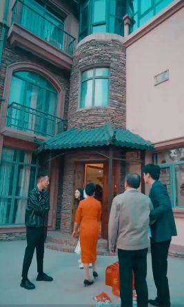 贬值成了财神 第81-106集完结(大结局)